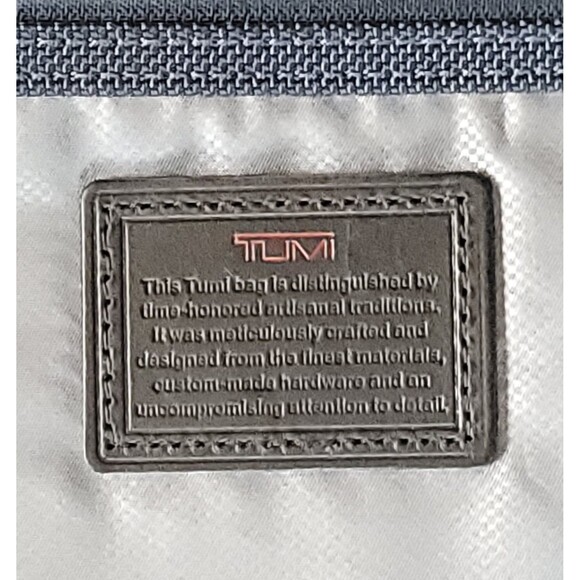 Tumi Alpha 2 T-Pass Medium Screen Laptop Briefcase Bag VGUC 26516D2 Initials - Picture 9 of 11